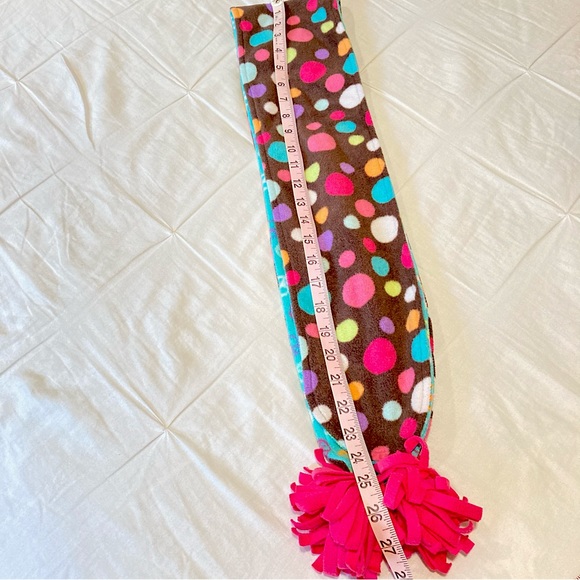 Reversible Fleece Hat & Scarf - Picture 7 of 9